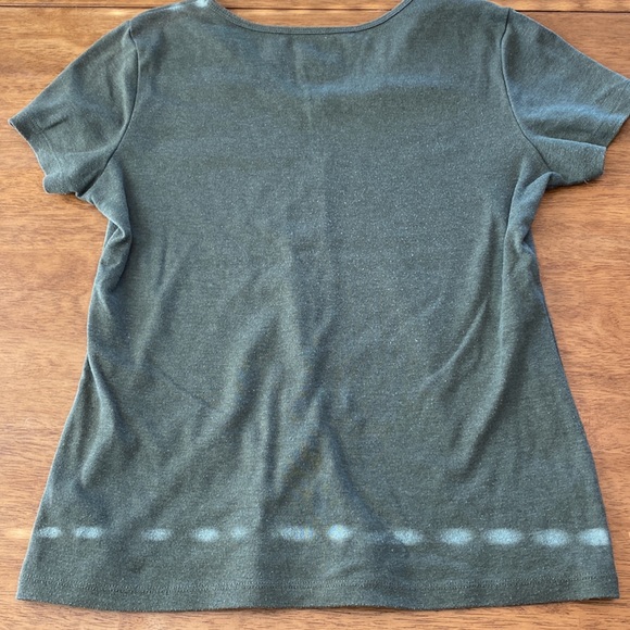 Green top - Picture 3 of 3